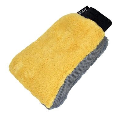 Camco 40310 Magnetic Bumper Cap Set - 1 Magnetic with Lugs / 1 Insect Screen