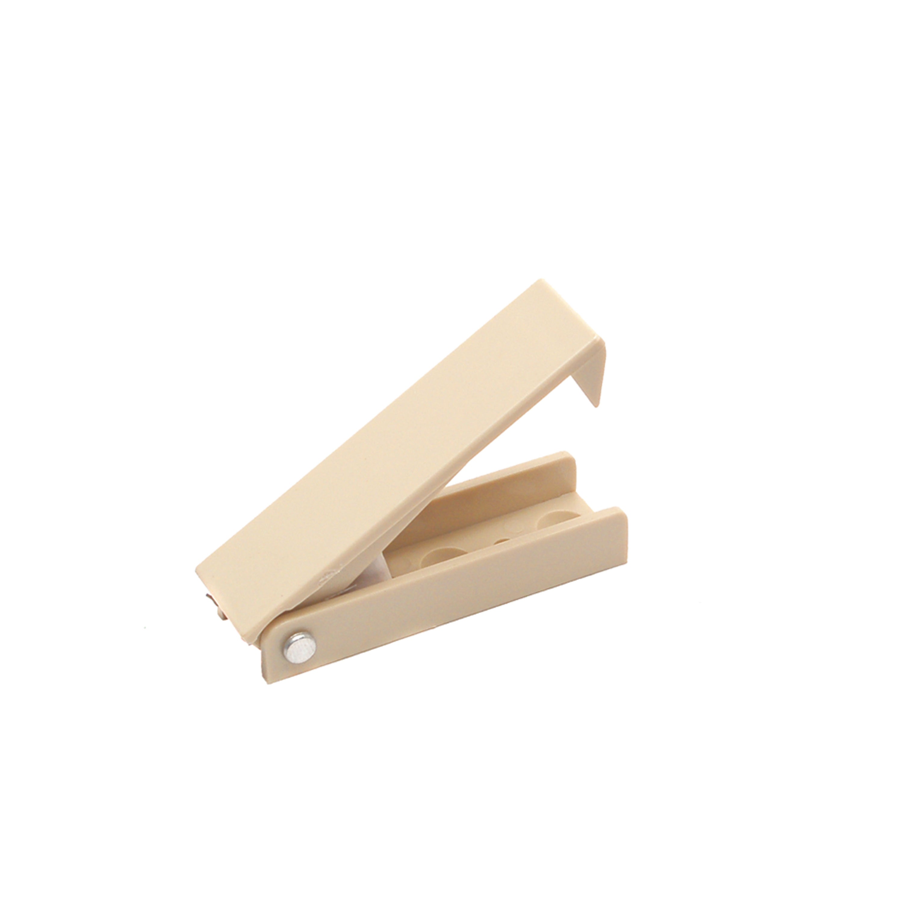 RV Designer E206 Squared Baggage Door Catch - Colonial White